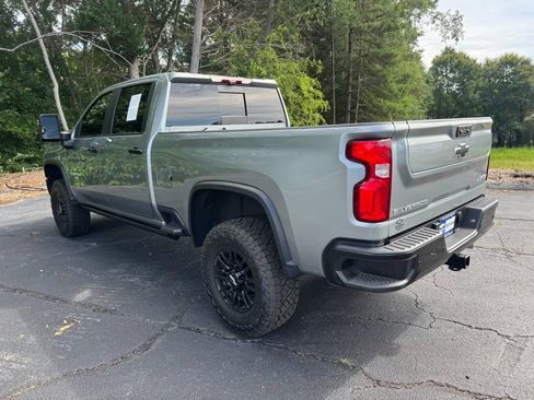 Certified 2024 Chevrolet Silverado 2500 ZR2 w/ Technology Package AWD/4WD image 3