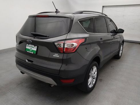 Used 2018 Ford Escape SE w/ SE Sync 3 Package image 9