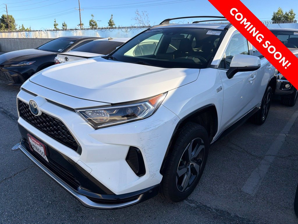 Used 2021 Toyota RAV4 SE w/ Weather & Moonroof Package AWD/4WD image 3