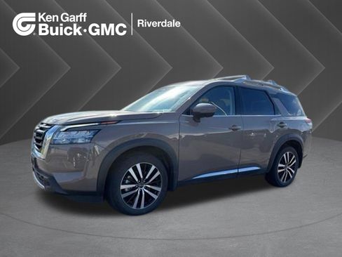 Used 2023 Nissan Pathfinder Platinum AWD/4WD image 1