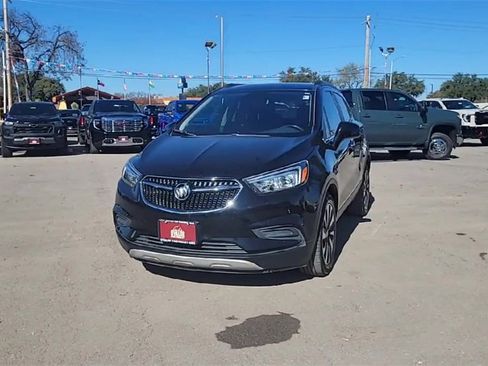 Used 2022 Buick Encore Preferred image 3