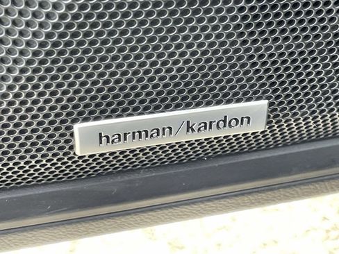 Certified 2025 Subaru Outback Touring XT w/ Tech Package 2 image 17