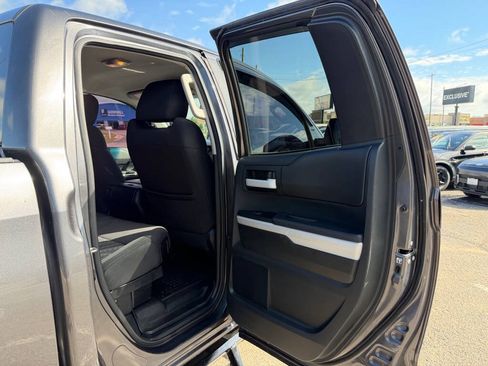 Used 2016 Toyota Tundra SR5 w/ SR5 Upgrade Package AWD/4WD image 48