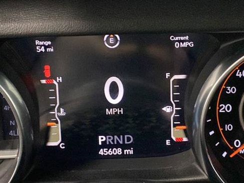 Used 2020 Jeep Wrangler Unlimited Sahara AWD/4WD image 10