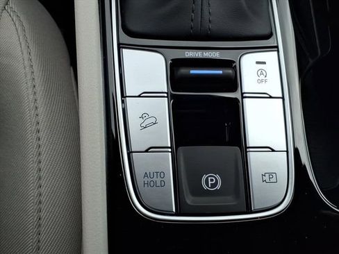 New 2026 Hyundai Tucson SE image 7