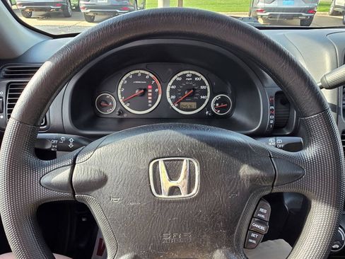 Used 2005 Honda CR-V LX image 15