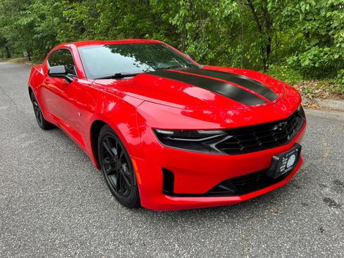 Used 2022 Chevrolet Camaro LS RWD image 2