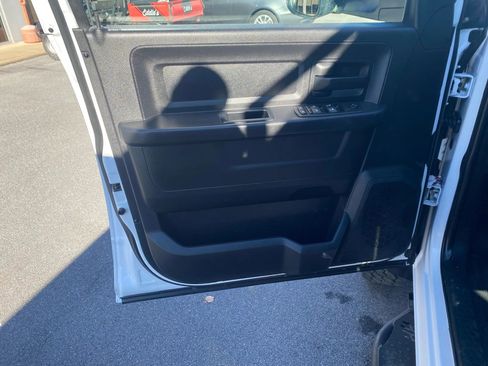 Used 2016 RAM 4500 Tradesman image 9