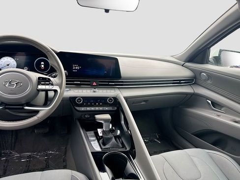 Certified 2023 Hyundai Elantra SEL w/ Convenience Package FWD image 22