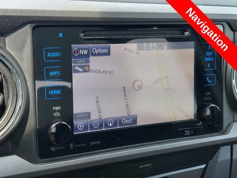 Used 2019 Toyota Tacoma TRD Off-Road w/ Technology Package AWD/4WD image 11