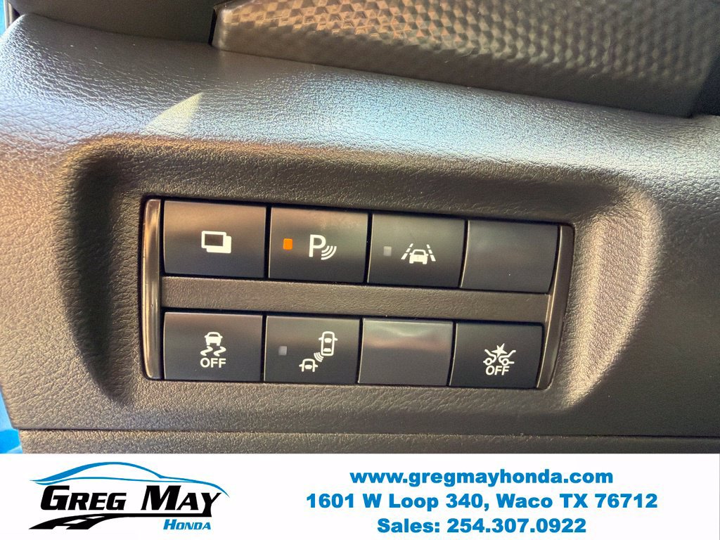 Used 2021 Nissan Kicks S FWD image 24