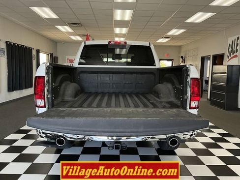 Used 2017 RAM 1500 Big Horn AWD/4WD image 29