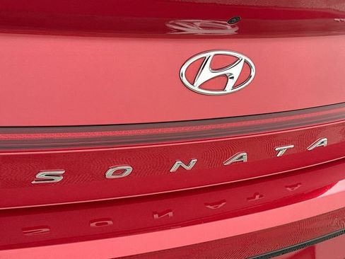 Used 2021 Hyundai Sonata Limited FWD image 29