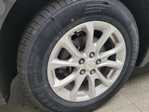 Used 2018 Chevrolet Equinox LT FWD image 31