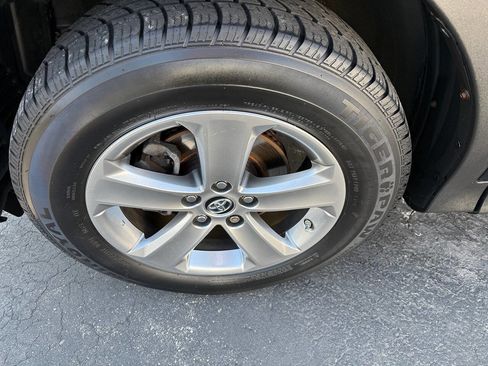 Used 2015 Toyota RAV4 XLE AWD/4WD image 90