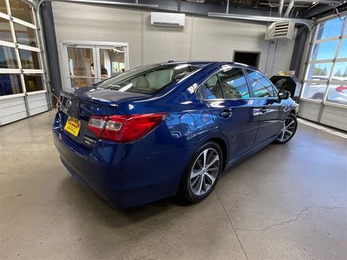 Used 2015 Subaru Legacy 2.5i Limited AWD/4WD image 5