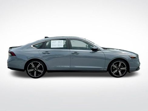 Used 2023 Honda Accord Sport image 7