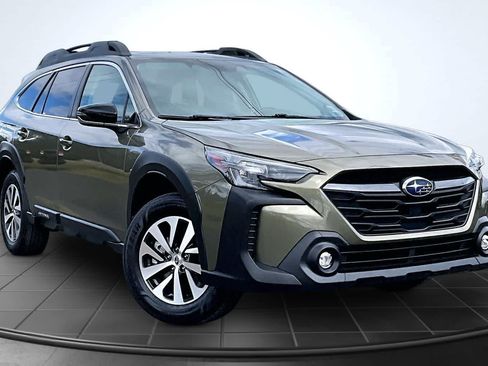 Used 2025 Subaru Outback Premium AWD/4WD image 22