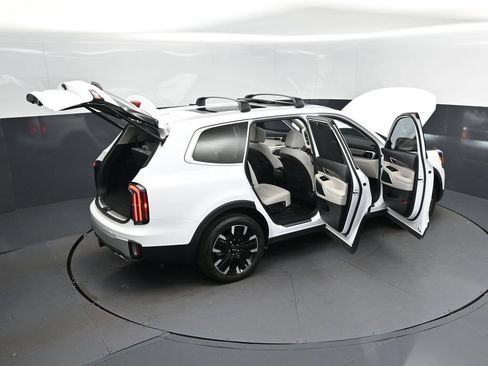 Used 2024 Kia Telluride SX w/ Towing Package FWD image 49
