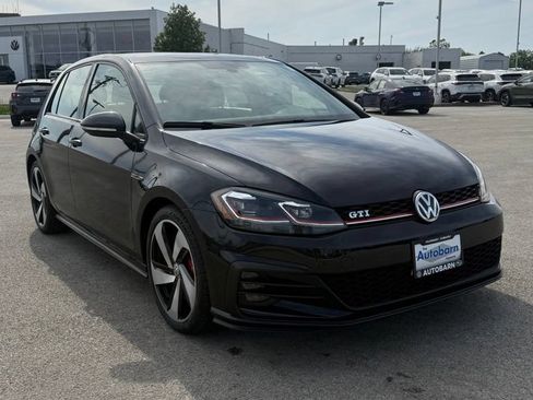 Used 2018 Volkswagen GTI SE FWD image 1