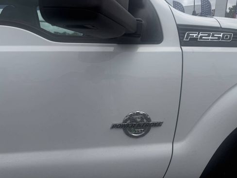 Used 2014 Ford F250 XL w/ Snow Plow Prep Package AWD/4WD image 4