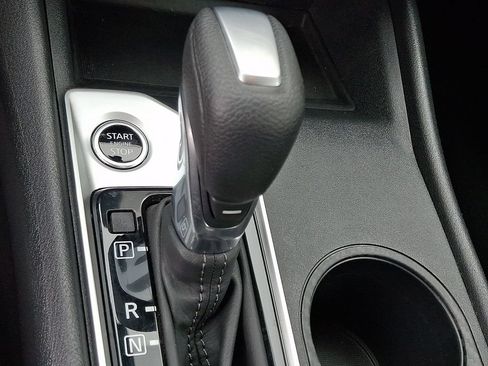 Used 2025 Nissan Altima 2.5 SV AWD/4WD image 14
