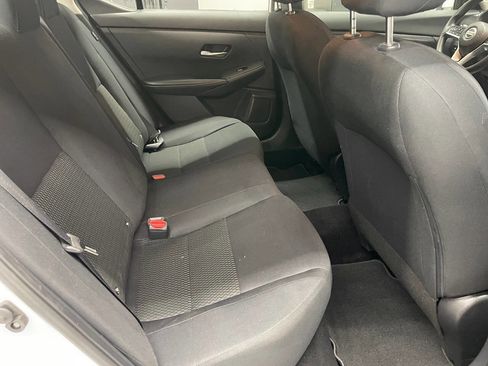 Used 2022 Nissan Sentra S FWD image 21