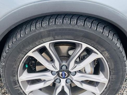 Used 2018 Volvo V60 T5 Cross Country w/ Convenience Package image 7