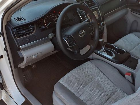 Used 2012 Toyota Camry LE image 14