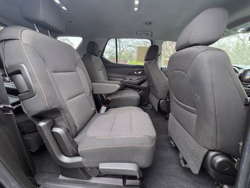 Used 2019 Chevrolet Traverse LT w/ LPO, Floor Liner Package AWD/4WD image 14