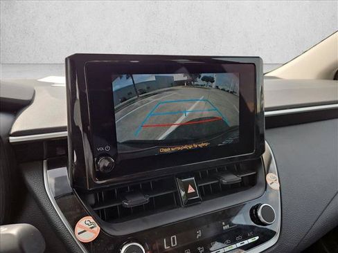 Used 2024 Toyota Corolla LE FWD image 13