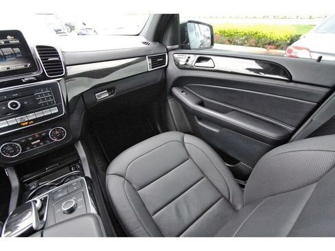 Used 2018 Mercedes-Benz GLE 43 AMG 4MATIC image 11