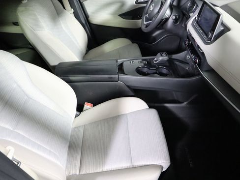 Used 2023 Nissan Rogue SV image 42