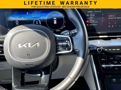 Used 2024 Kia Carnival SX Prestige FWD image 25