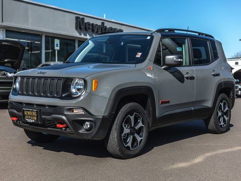 Used 2021 Jeep Renegade Trailhawk w/ Sun & Sound Group image 5