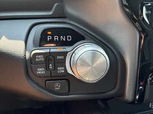Used 2025 RAM 1500 Laramie w/ Sport Appearance Package AWD/4WD image 31