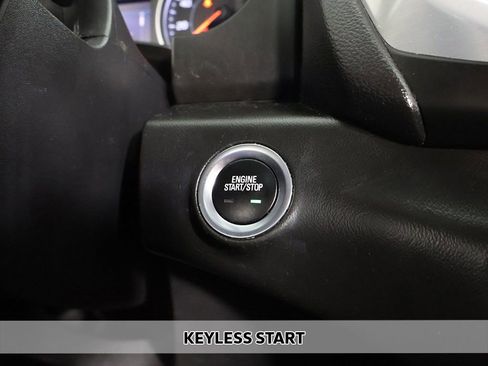 Used 2021 GMC Terrain SLE image 4