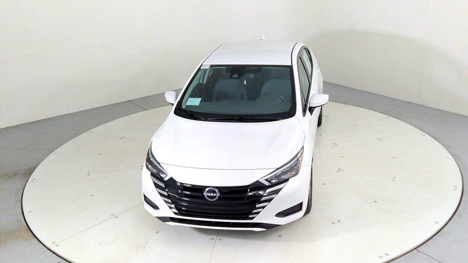 Used 2025 Nissan Versa SV w/ Trunk Package FWD image 14