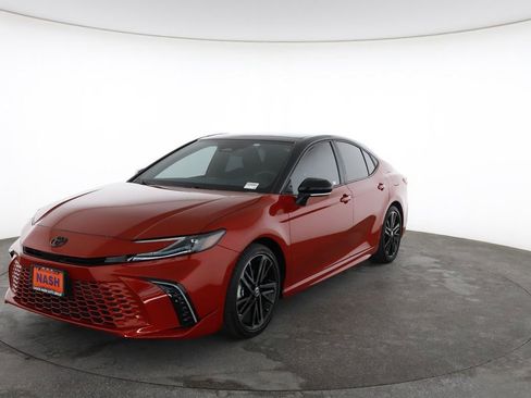 Used 2025 Toyota Camry XSE w/ Premium Package image 5