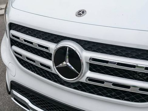 Used 2022 Mercedes-Benz GLB 250 4MATIC image 12