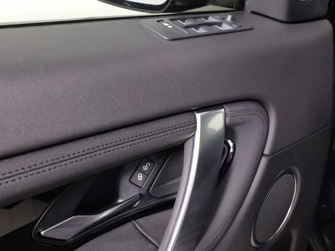 Used 2020 Land Rover Discovery Sport P250 Standard image 26