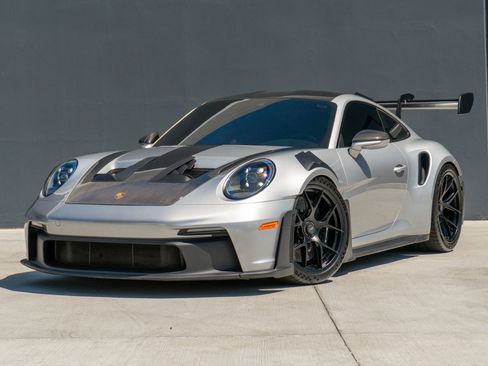 Used 2024 Porsche 911 GT3 RS RWD image 3