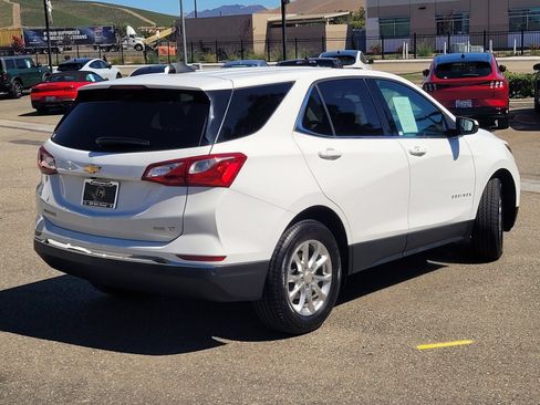 Used 2020 Chevrolet Equinox LT w/ LPO, Floor Liner Package AWD/4WD image 4