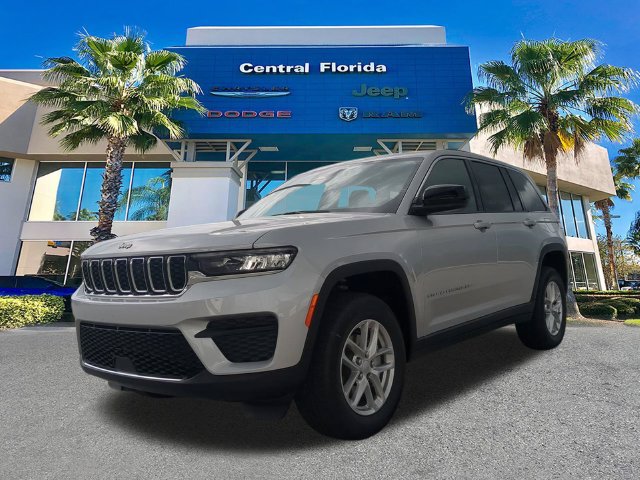 New 2026 Jeep Grand Cherokee Laredo RWD image 9