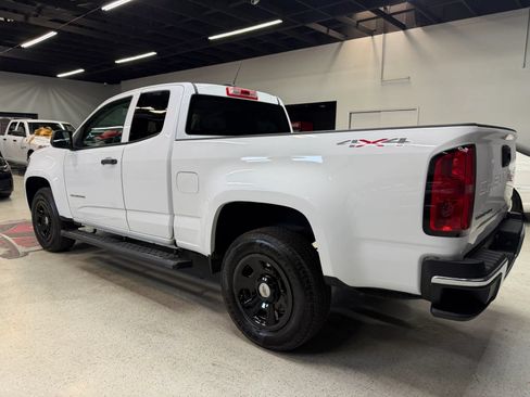 Used 2022 Chevrolet Colorado W/T w/ WT Convenience Package AWD/4WD image 16