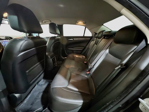 Used 2021 Chrysler 300 Touring L RWD image 16