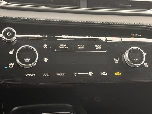 Certified 2024 INFINITI QX60 Luxe w/ Performance Audio Package image 17