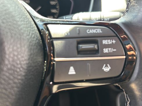 Certified 2024 Honda Civic EX-L image 32
