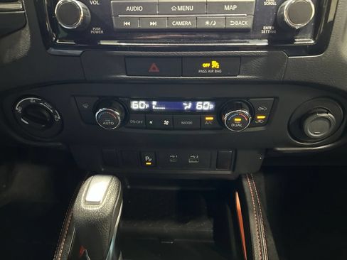 Used 2023 Nissan Frontier PRO-4X w/ Technology Package AWD/4WD image 22