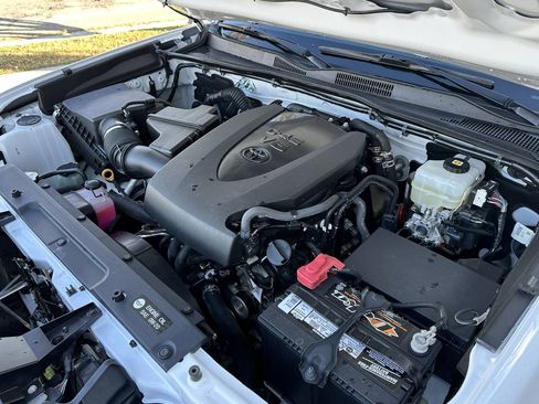 Used 2021 Toyota Tacoma TRD Pro AWD/4WD image 18
